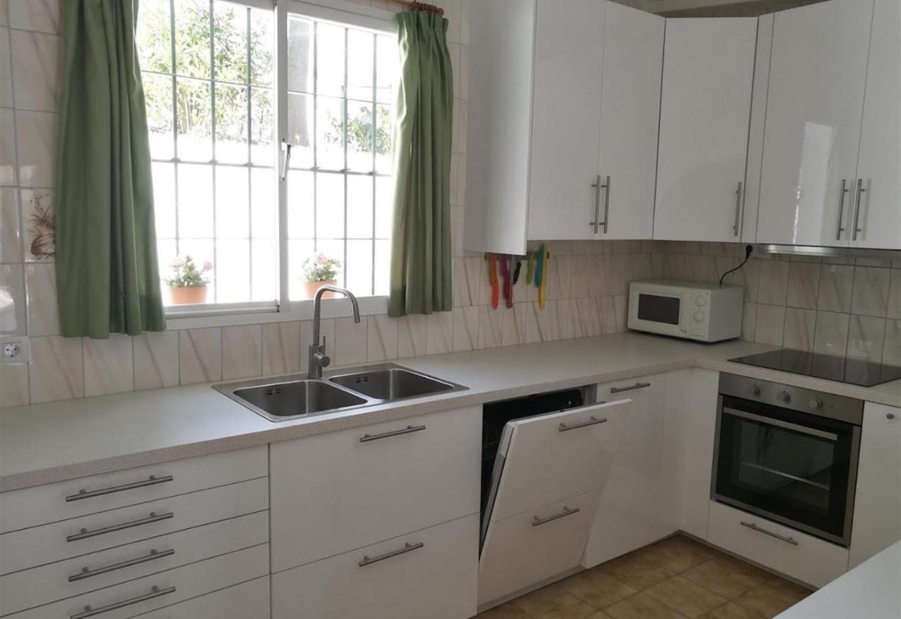 3 Bedroom Spacious Apartment Фуэнхирола Экстерьер фото